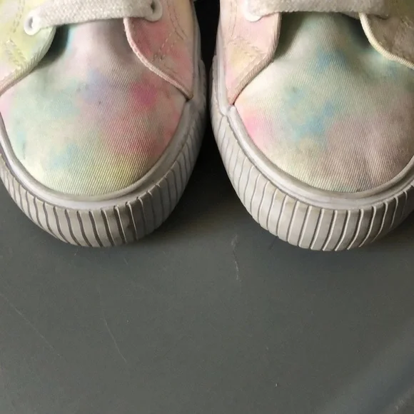 high top sneakers - Picture 2 of 3